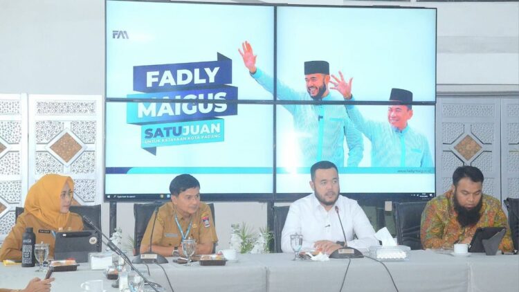 Gandeng UPI YPTK, Pemko Padang Matangkan Konsep Kota Pintar 1 Pertemuan Wako Padang dengan Rektor UPI YPTK Padang. (dok. Prokopim)