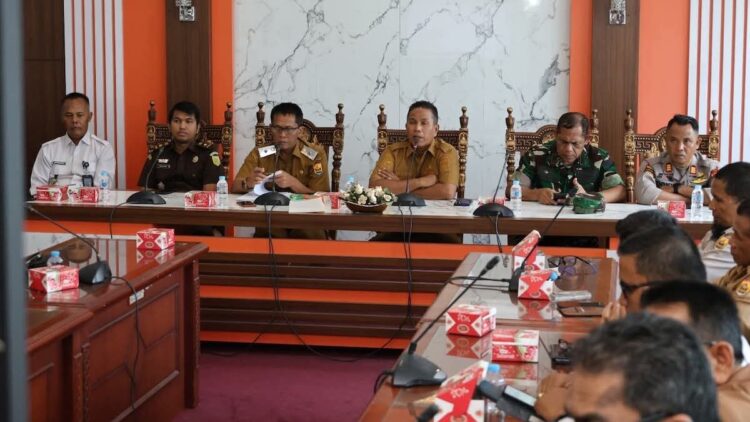 Jelang Peringatan HUT RI ke-80, Pemko Pariaman Adakan Rapat Persiapan 1 Rapat persiapan Pemko Pariaman jelang HUT RI ke-80. (dok. istimewa)