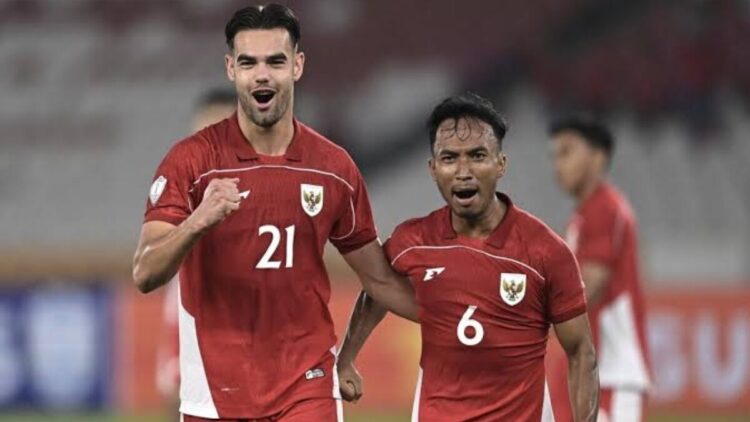 Garuda Muda Pesta Gol, Bungkam Brunei 8-0 di Piala AFF U-23 2025 1 selebrasi Jens Raven dan Robi Darwis