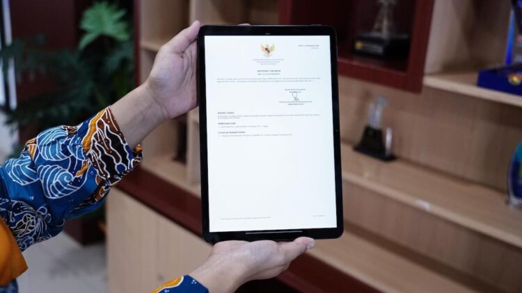 Sertifikat Elektronik Diterapkan Bertahap, Sertifikat Tanah Lama Tetap Berlaku 1 ilustrasi sertifikat elektronik. (dok. istimewa)