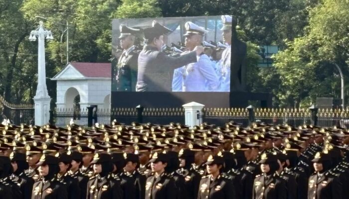 Prabowo Lantik Perwira TNI-Polri di Istana: “Kalian Harapan Bangsa”