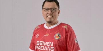 Braditi Moulevey, komisaris Semen Padang FC. (dok. istimewa)