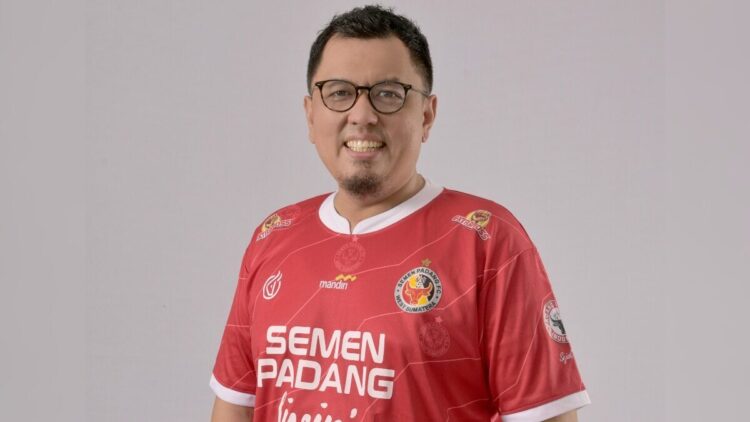 Braditi Moulevey, komisaris Semen Padang FC. (dok. istimewa)