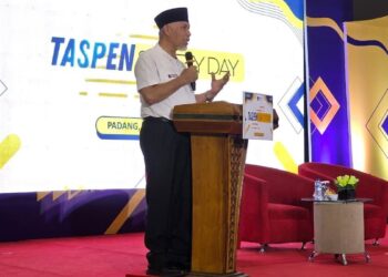 Gubernur Mahyeldi di acara Taspen day. (dok. adpsb)