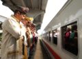 KAI Divre II Sumbar Ajak Pelanggan Rayakan HUT ke-80 RI di Atas Kereta Api
