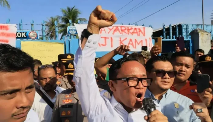 Wamenaker Turun Tangan, PT BSI di Padang Pariaman Janji Bayar Gaji Buruh Akhir Bulan