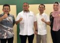 Calon Ketua KONI Dharmasraya Junaindra Sumawan bersama anggota DPR RI Andre Rosiade, Bupati Dharmasraya Annisa dan tokoh masyarakat Dharmasraya Marlon Martua pada suatu kesempatan. (dok. pribadi)