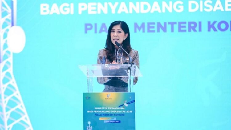 Menteri Komunikasi dan Digital Meutya Hafid dalam acara Penganugerahan Kompetisi TIK Nasional bagi Penyandang Disabilitas Tahun 2025 di Hotel Sari Pacific, Jakarta Pusat, Jumat (22/8/2025) menegaskan kompetisi ini membawa semangat inklusivitas bahwa teknologi adalah milik semua, bukan hanya sebagian kelompok. (Foto: Dok Kemkomdigi)