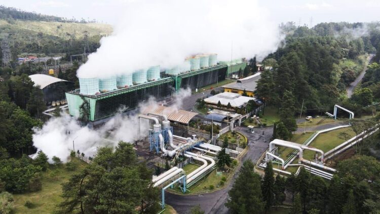 PLN Genjot Proyek Panas Bumi, Dorong Swasembada Energi Nasional 1 Pembangkit Listrik Tenaga Panas Bumi (PLTP) Kamojang dengan kapasitas 140 MW yang berlokasi di Kabupaten Bandung, Jawa Barat. (dok. PLN)