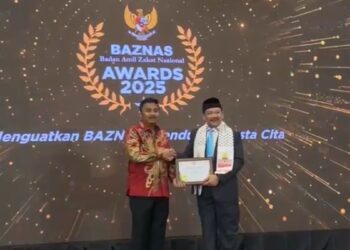 Pemprov Sumbar Raih Penghargaan Bergengsi di Ajang BAZNAS Awards 2025 19 Pemprov Sumbar dapat penghargaan Baznas. (dok. istimewa)
