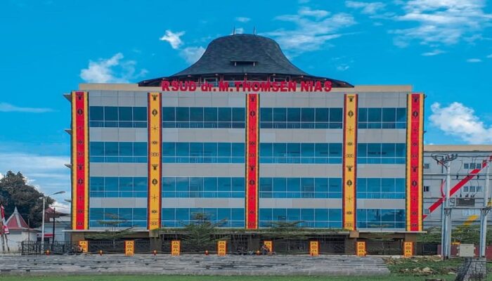 Mendadak RSUD dr. M. Thomsen Nias Hentikan Layanan Bedah Sementara