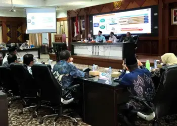 Rapat koordinasi (Rakor) Kementerian ATR/BPN dengan Pemda se-Kalsel. (dok. istimewa)