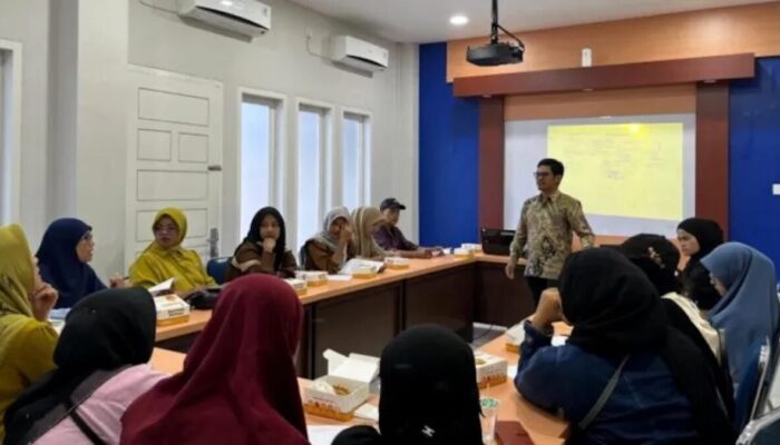 Tingkatkan Kualitas Pengusaha Kecil, Rumah BUMN Padang Panjang Gelar Pelatihan UMKM