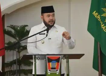 Wako Fadly Amran beri sambutan dalam pengukuhan pengurus daerah Muhammadiyah Kota Padang. (dok. Prokopim)