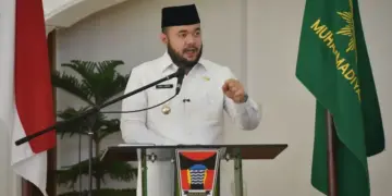 Pemulihan Pascabencana, Pemko Padang Targetkan 500 Unit Hunian Tetap 13 Wako Fadly Amran beri sambutan dalam pengukuhan pengurus daerah Muhammadiyah Kota Padang. (dok. Prokopim)
