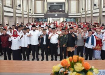 Wako Fadly Amran hadiri pelantikan pengurus DPD LAKAM. (dok. Prokopim)