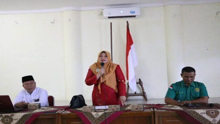 BP4 Pariaman memberikan pembekalan kepada puluhan calon pengantin. (Foto: Ist)