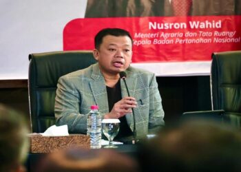 Rakor di Maluku Utara, Menteri Nusron Tekankan Pentingnya Dukungan Pemda dalam Pembuatan Sertifikat Tanah 4 Rakor di Maluku Utara, Menteri Nusron Tekankan Pentingnya Dukungan Pemda dalam Pembuatan Sertifikat Tanah