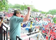 Jelang HJK ke-356, Wawako Maigus Nasir Gelar Aksi Bersih Massal di Pantai Padang