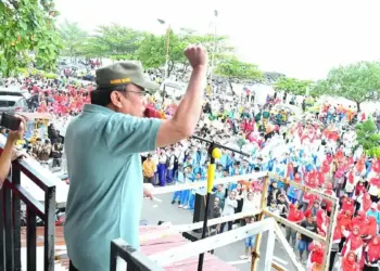 Acara goro massal yang digelar Pemko Padang. (dok. Prokopim)