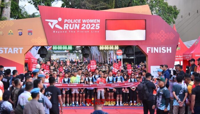 PLN UP3 Bukittinggi Pastikan Listrik Tanpa Kedip saat Police Women Run 2025 di Jam Gadang