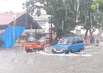 Genangan di sejumlah lokasi Kota Padang. Yang terlihat ini adalah di kawasan Alai. (dok. BPBD Padang)