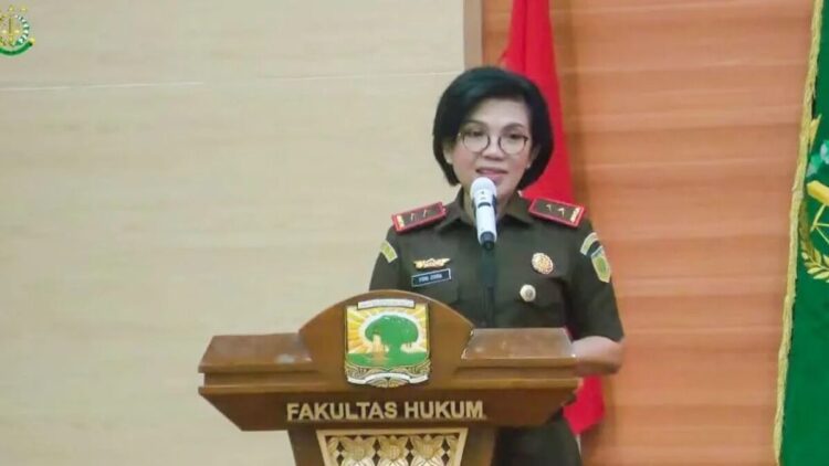Tangkapan layar Kepala Kejaksaan Tinggi Sumatera Barat Yuni Daru Winarsih memberikan kuliah umum di Universitas Andalas, Senin (25/8/2025). ANTARA/Muhammad Zulfikar