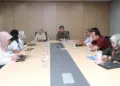 Rapat tim humas Kementerian ATR/BPN dengan Deputi PCO RI. (dok. istimewa)