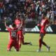 Selebrasi Bruno Gomes usai cetak gol ke gawang PSM. (Dodi Kurniawan for Radarsumbar)