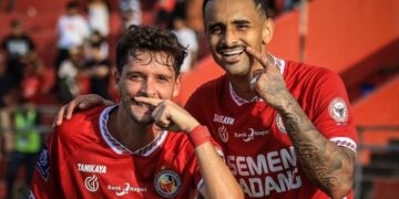 Bruno Gomes dan Chaby Sudah Hengkang, Ada Tiga Pemain Asing Lagi Menunggu Didepak 9 Selebrasi Felipe Chaby dan Bruno Gomes. (dok. istimewa)