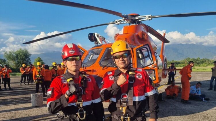 tim dari semen padang ikut heli rescue
