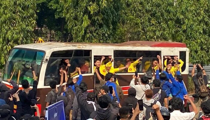 Tolak Aksi Anarkis, BEM SI Minta Rakyat Jaga Fasilitas Umum