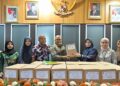 Biro Adpim Serahkan 55 Box Arsip Inaktif ke Biro Umum, Pemprov Sumbar Perkuat Tata Kelola Kearsipan 3 Biro Adpim Pemprov Sumbar serah terima box arsip. (dok. adpsb)
