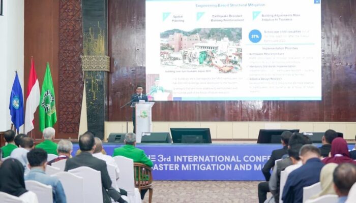 16 Tahun Gempa Sumbar, Kepala BNPB: Mitigasi Harus Berbasis Riset