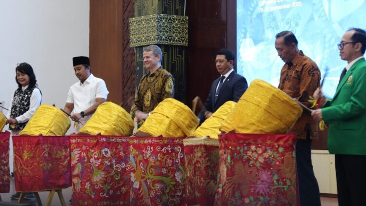 Australia Mempererat Hubungan di Sumatera Barat 1 Pembukaan Konferensi Internasional Ketiga tentang Mitigasi dan Manajemen Bencana (ICDMM) pada 29 September di Padang. (dok. istimewa)