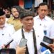 Mentan Amran Sulaiman mengunjungi Pasar Lubuk Buaya, Kota Padang. (dok. adpsb)