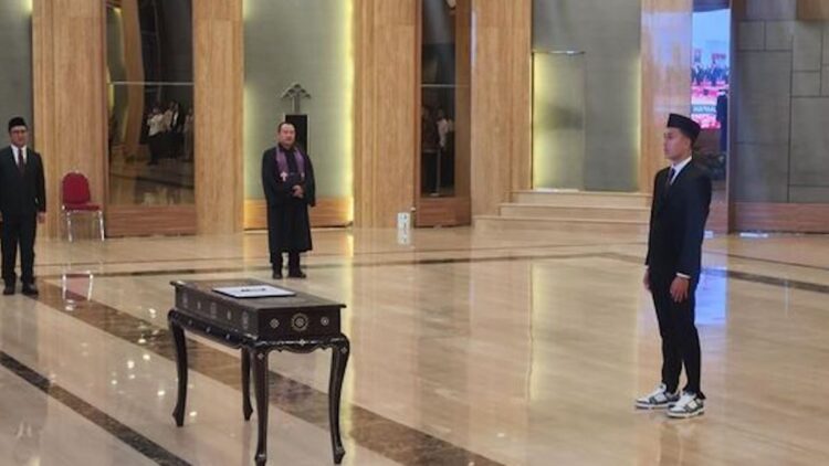 Miliano Jonathans Resmi Jadi WNI, Siap Perkuat Timnas Indonesia 1 Miliano Jonathans sumpah WNI. (dok. Detik)