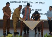 Pemprov Sumbar dan Kejati Teken MoU Penanganan Masalah Hukum Perdata