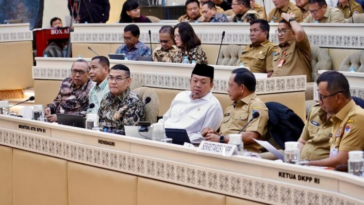 RDP Bersama Komisi II DPR RI, Pagu Anggaran Kementerian ATR/BPN Tahun 2026 Ditetapkan Rp9,49 Triliun 1 RDP Kementerian ATR/BPN dengan Komisi II DPR RI terkait pagu anggaran. (dok. istimewa)
