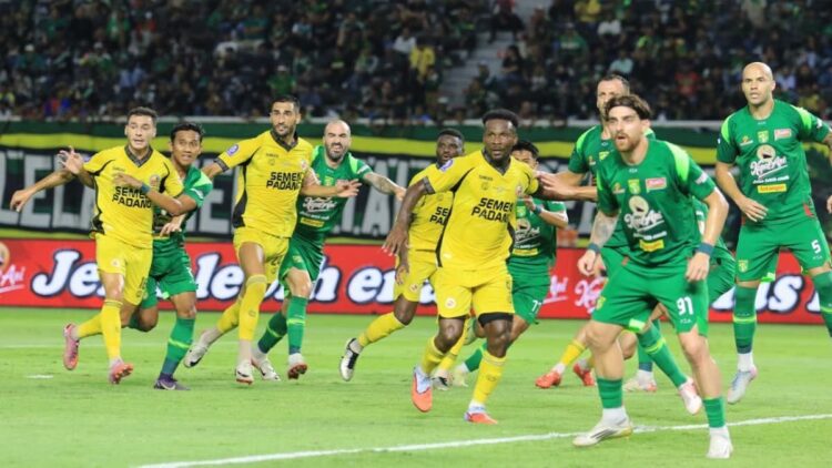 Laga Berat di Padang: Semen Padang FC Didesak Menang, Bali United Cari Kebangkitan 1 Semen Padang FC kontra Persebaya pada BRI Super League pekan ke-6 lalu. (dok. MO SPFC)