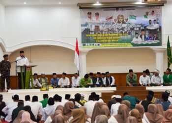 Wako Fadly Amran hadiri lailatul ijtima bersama NU Padang. (dok. Prokopim)