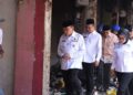 Wawako Maigus Nasir cek kondisi Pasar Payakumbuh setelah terbakar. (dok. Prokopim)