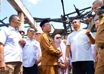 Tinjau Pasar Payakumbuh Pascaterbakar, Andre Rosiade: Insya Allah 2026 Mulai Dibangun kembali