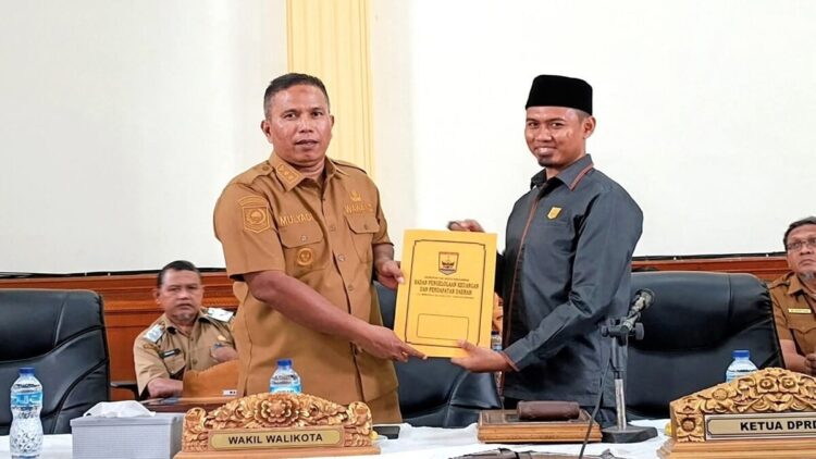 Wawako Pariaman Mulyadi menyampaikan Nota Penjelasan tentang KUA dan PPAS APBD Tahun 2026. (Foto: Ist)