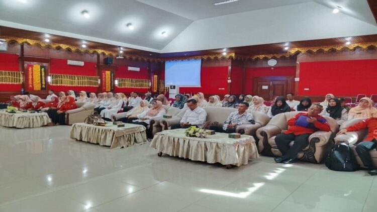 Pemko Pariaman Dukung Peningkatan Kapasitas Kepemimpinan Kepala Sekolah Dasar 1 Kegiatan peningkatan kompetensi Kepala SD se-Kota Pariaman. (Foto: Ist)