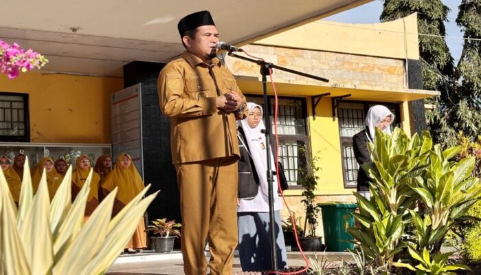 Wabup Solok Ajak Siswa SMAN 2 Sumbar Bangun Optimisme dan Cita-cita Tinggi