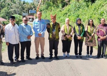 Masuk Nominasi Nasional, TBM Taman Ilmu Paninjauan Kabupaten Solok Disambangi Tim Penilai dari Perpusnas 1 Masuk Nominasi Nasional, TBM Taman Ilmu Paninjauan Kabupaten Solok Disambangi Tim Penilai dari Perpusnas