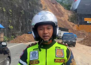 Jalur Flyover Kelok 9 yang Tertimbun Longsor Sudah Bisa Dilalui Kendaraan