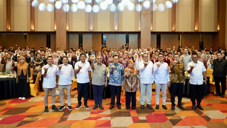 Bupati Solok Jon Firman Pandu menghadiri pembukaan Lomba Cerdas Cermat Empat Pilar MPR RI tingkat Sumbar. (Foto: Diskominfo Kabupaten Solok)