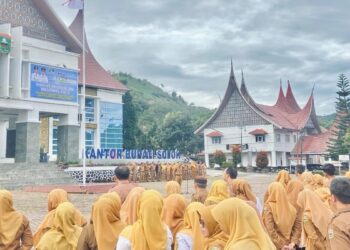 Disdukcapil Kabupaten Solok Luncurkan Inovasi Jelajah 1302, Permudah Warga Pelosok Urus Dokumen Kependudukan 1 Disdukcapil Kabupaten Solok Luncurkan Inovasi Jelajah 1302, Permudah Warga Pelosok Urus Dokumen Kependudukan